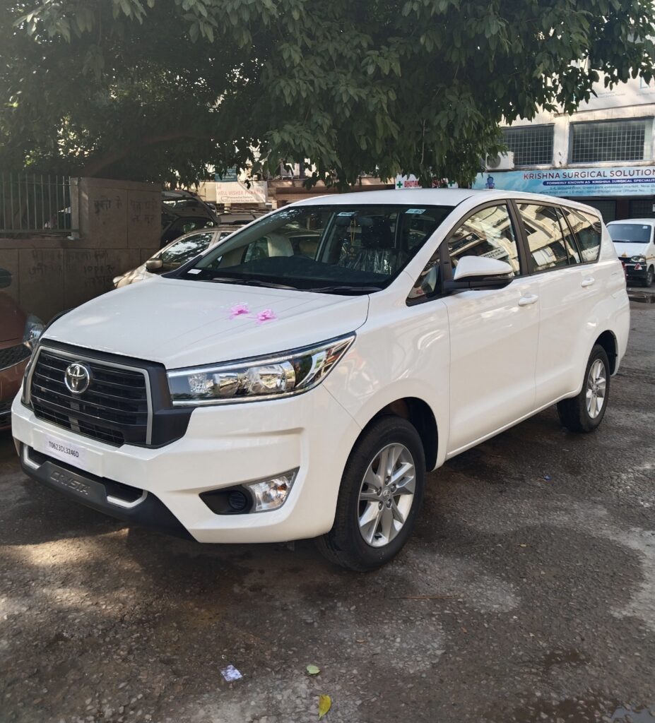 Hire an Innova Crysta Taxi in Delhi - Full Day Cab Booking Innova Crysta Delhi Taxi